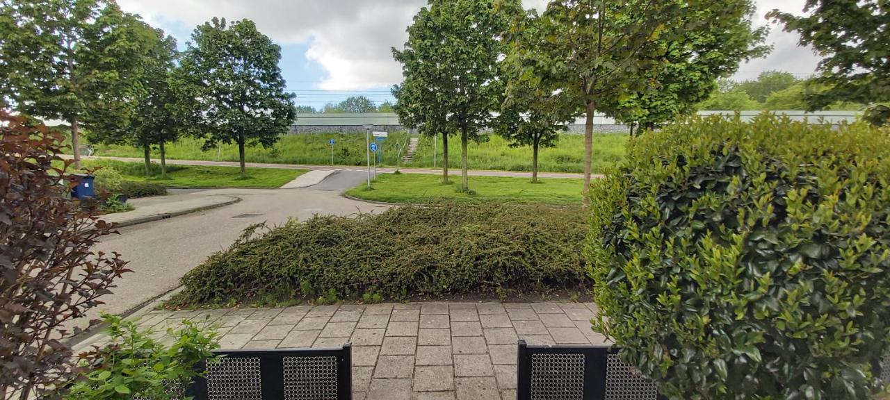 Homestay Spacious With Free Parking Almere